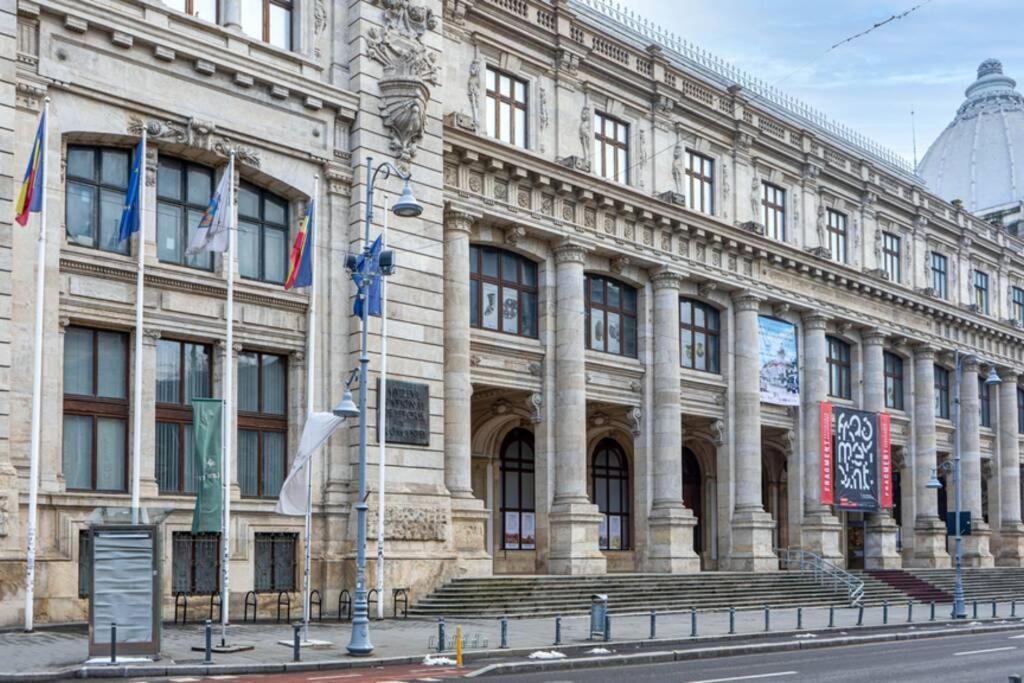 History Museum Apartment Bucharest Exterior photo
